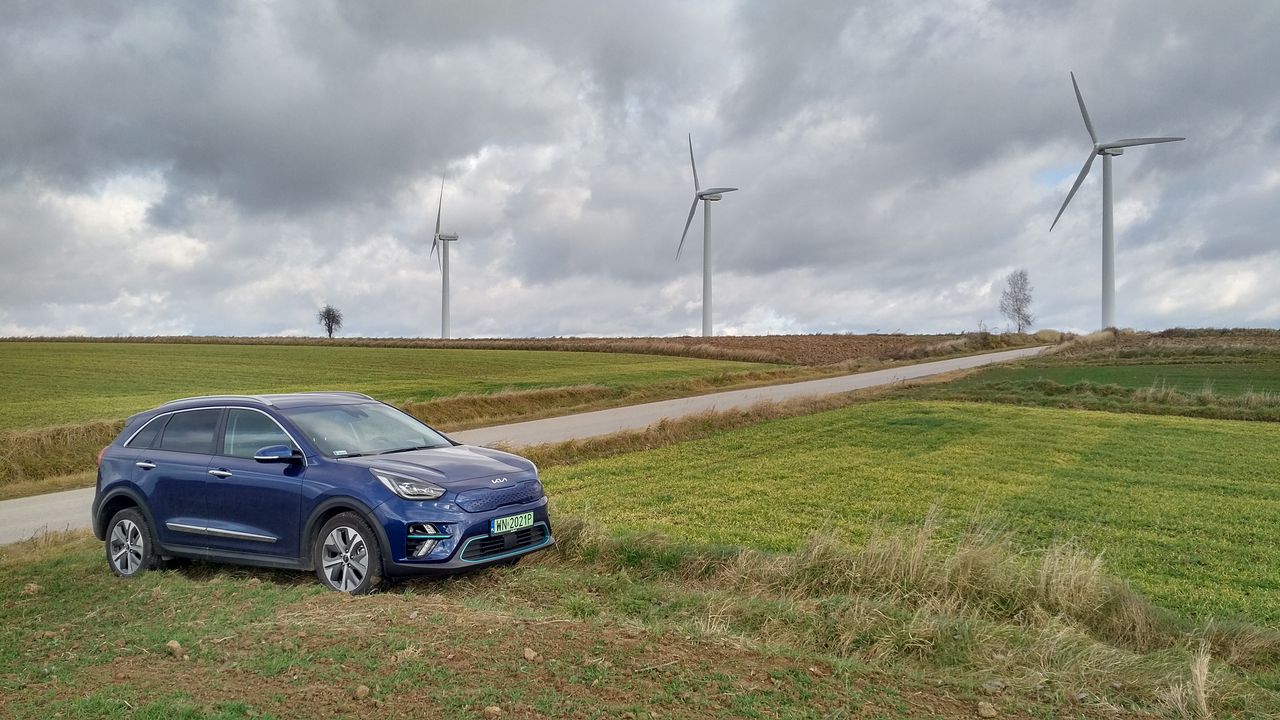 Wideo: Kia e-Niro - ruszam w poszukiwaniu źródeł energii