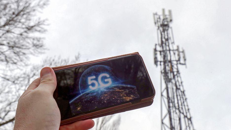 Nieoczekiwanie w tarczy 3.0 znalazły się zapisy o budowie sieci 5G