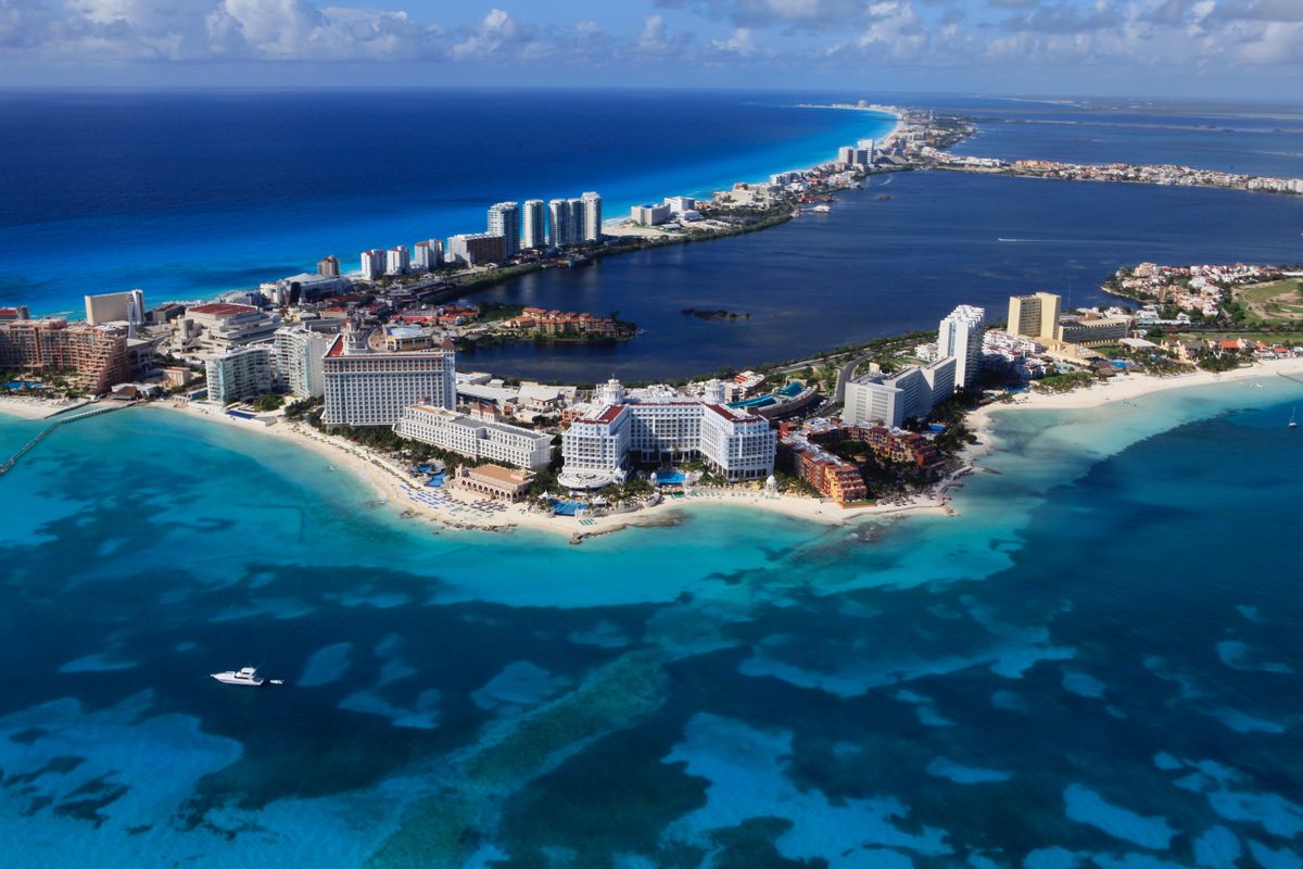 Na plaży w Cancun znaleziono zwłoki czterech osób 