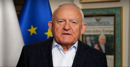 Miller o prezydencie: "Opowiada dyrdymały"