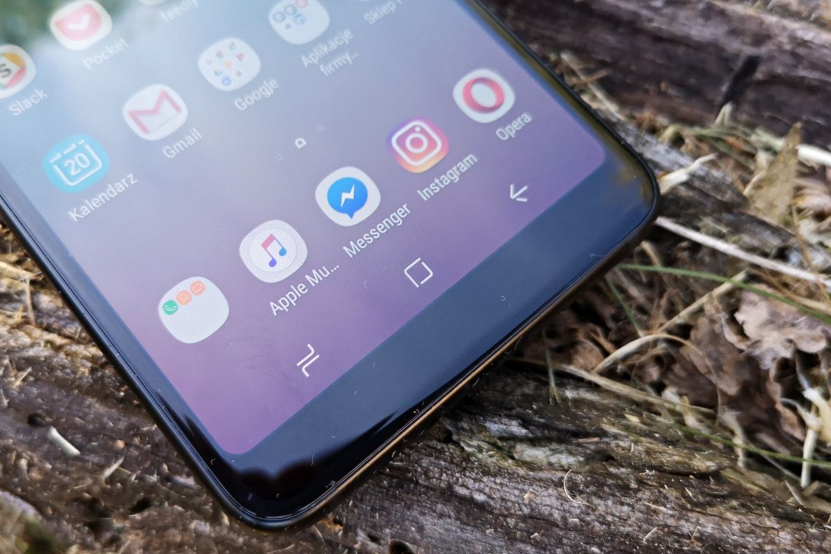 Test Samsunga Galaxy A8 – dobry średniak, który wyglądem nie odstaje od flagowców 4
