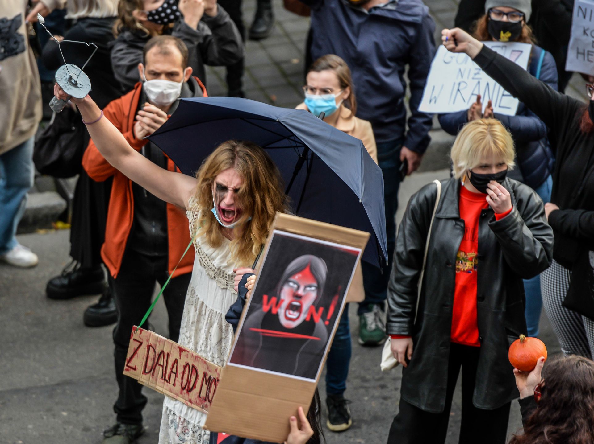 Zdjęcie dnia. W całej Polsce trwają protesty kobiet i przedsiębiorców 2