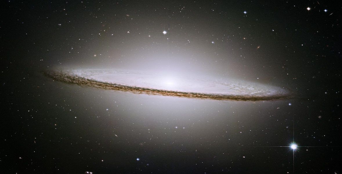 Galaktyka spiralna "Sombrero Galaxy", M104, NGC 4594