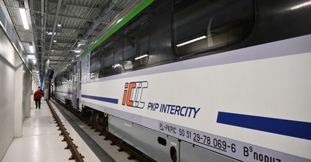Do Warszawy bez przystanków. PKP Intercity wypuszcza na tory pierwszego sprintera