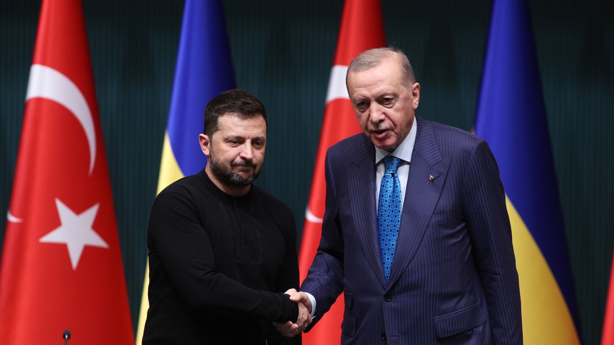 ANKARA, TURKIYE- FEBRUARY 18:   Turkish President Recep Tayyip Erdoğan holds a joint news conference with Ukrainian President Volodymyr Zelenskiy on February 18, 2024 in Ankara, Türkiye. (Photo by Yavuz Ozden/ dia images via Getty Images)