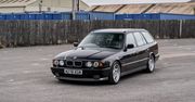 Gwiazdor "Top Gear" sprzedaje swoje BMW E34 Touring. To prawie M5