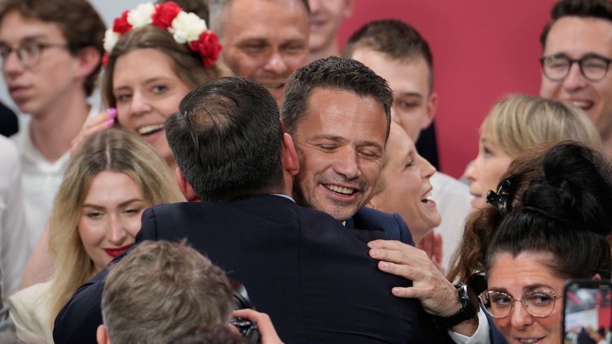 Rafal Trzaskowski is een at his party's eelction evening shortly after exit polls announced his win in Warsaw, Poland on 01 June, 2025. (Photo by Jaap Arriens/NurPhoto via Getty Images)