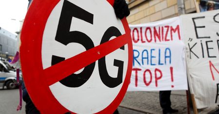 Wróciły feralne zapisy o 5G. W tle lobbysta z długami