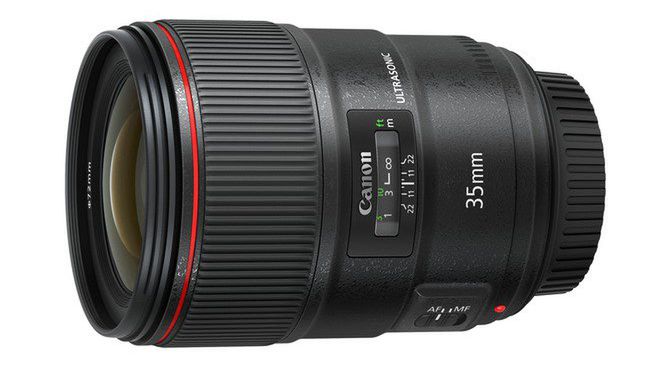 Canon 35 mm f/1.4 II USM z nową organiczną technologią optyczną 1