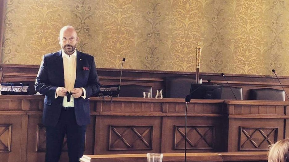 Wrocław. Młodzieżowe stypendia artystyczne wręczone. Otrzymało je 106 uczniów