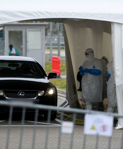 Koronawirus. Polacy wirusa COVID-19 boją się coraz mniej, we Włoszech obawy są coraz większe