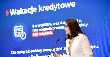 Minister finansów o wakacjach kredytowych: korzystajmy rozważnie