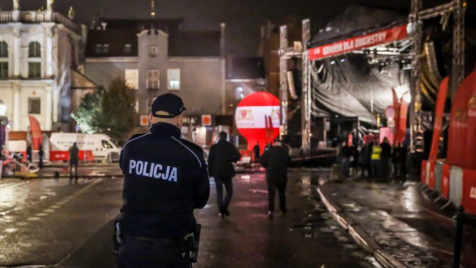 Finał WOŚP 2019. Na scenie ugodzono nożem Pawła Adamowicza