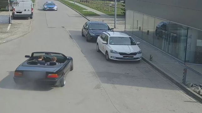 Driftujące BMW w Sierczy