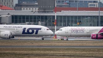 Lato opóźnionych i odwołanych lotów. "Wróciła chęć do latania, brakuje ludzi do pracy na lotniskach"