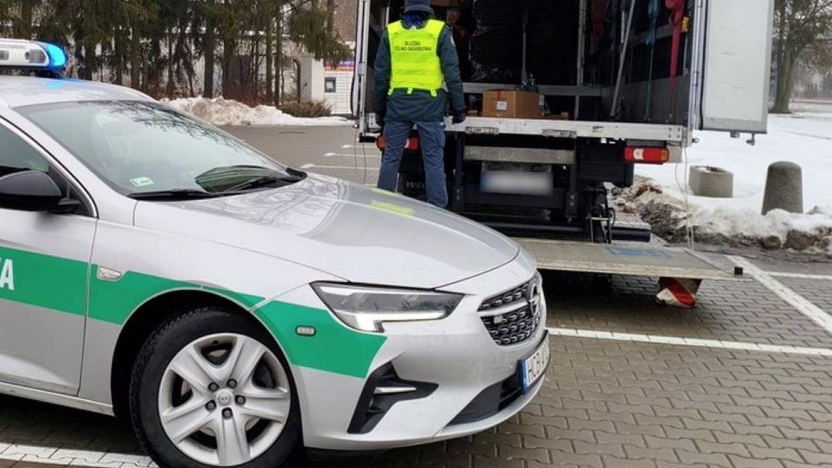 Przemyt e-papierosów udaremniony przez podlaską KAS