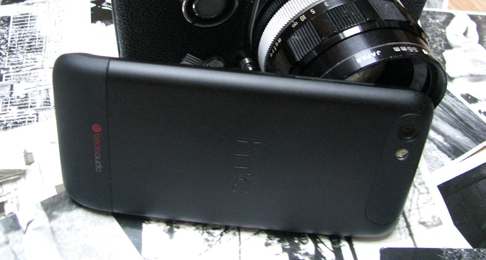 HTC One V - piękny w cieniu braci [test] 7