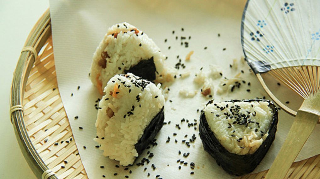 GIS: Wycofanie popularnych produktów z czarnym sezamem