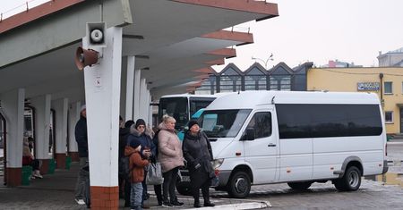 Lublin nadal z dwoma dworcami autobusowymi. PKS przy Zamku nie kończy działalności, mimo wcześniejszych zapewnień