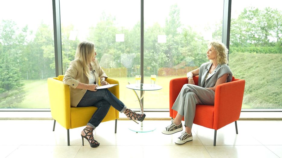 Czy menopauza musi oznaczać „koniec młodości”, czy wręcz przeciwnie – może być nowym początkiem?