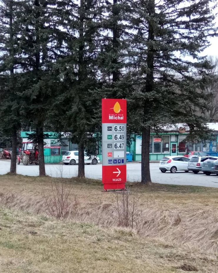 Inne stacje w okolicy miały ceny niższe o złotówkę