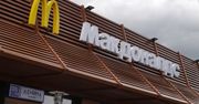McDonald znika z mapy Rosji. Tłumy w Moskwie w kolejce po ostatniego burgera
