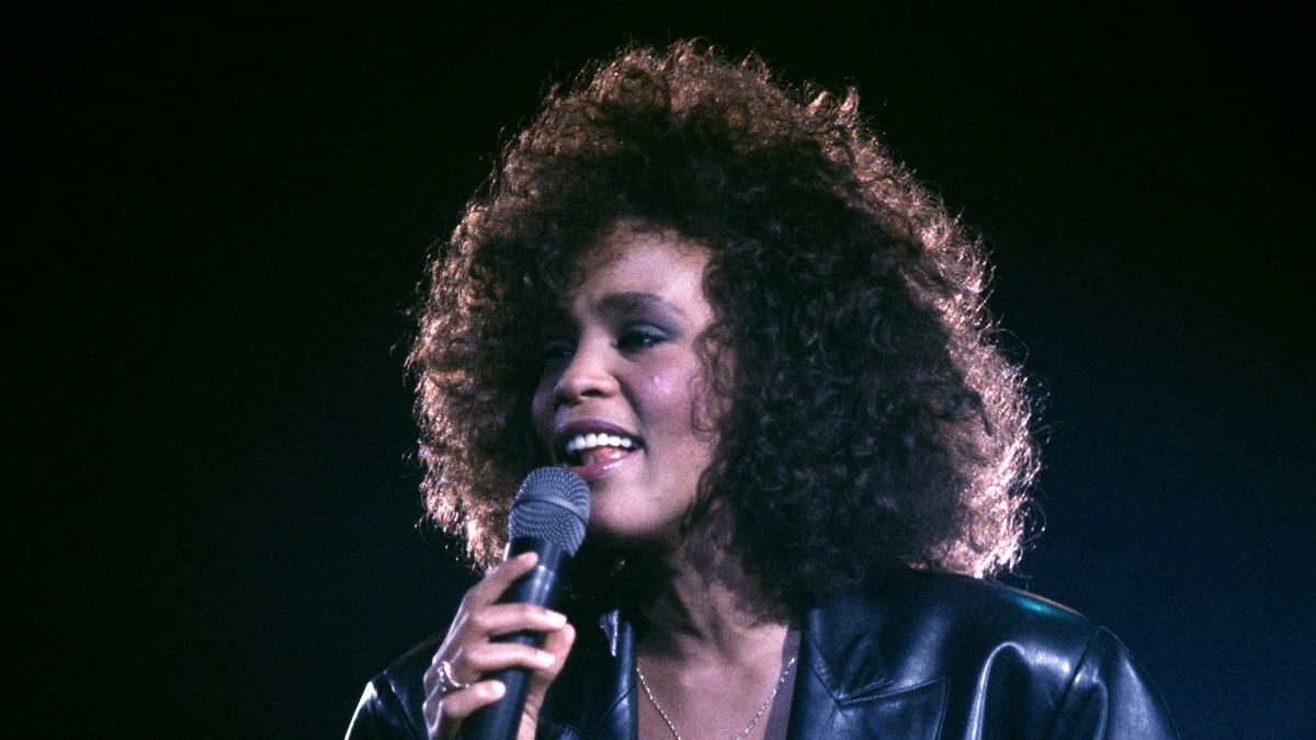 American singer Whitney Houston performs on stage at Wembley Arena, London, 15th May 1988. (Photo by Graham Wiltshire/Getty Images)