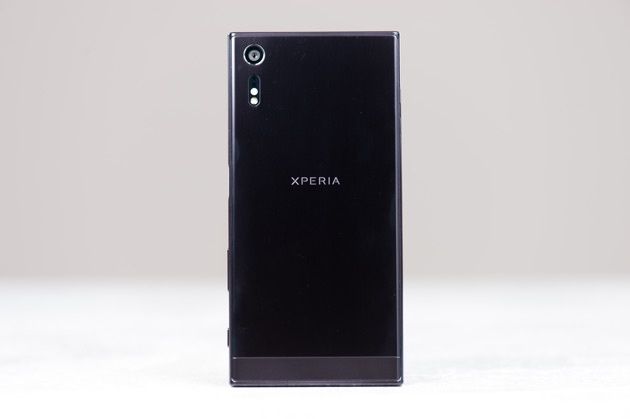 Sony Xperia XZ - tył