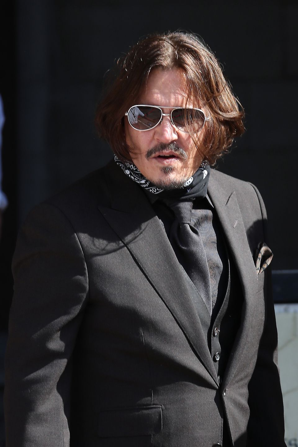 Johnny Depp zdaniem sądu może być nazywany "żonobijcą". Amber Heard skomentowała decyzję sądu