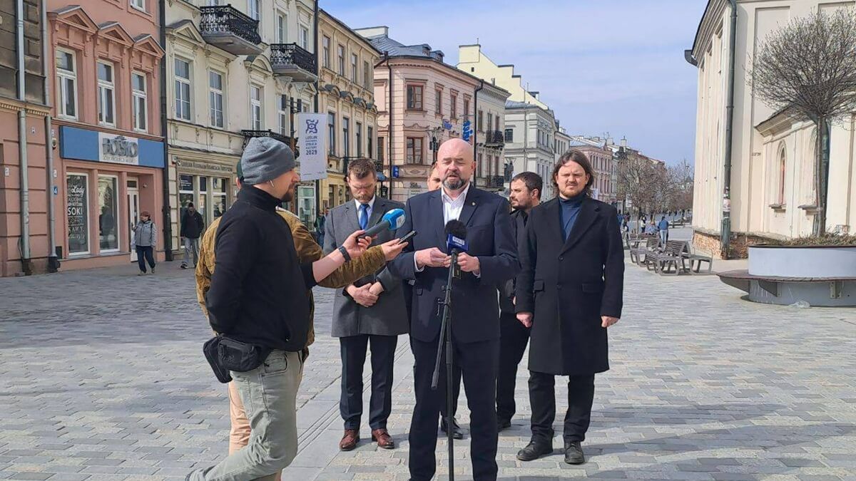 Konferencja prasowa Konfederacji nt. ustawy antyalkoholowej
