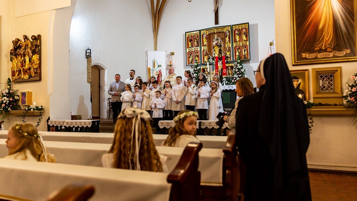 First Communion In Poland
Children dressed in white dressstand on the altar of the Saint Michael Church in Wroclaw, Poland during the First Communion on May 7, 2023. In Catholic Church the First Communion sacrament is traditionally offered to children aged 10 every May. (Photo by Dominika Zarzycka/NurPhoto via Getty Images)
NurPhoto
colour image, children, faith, first communion, saint michael church, catholic church, 10 may.