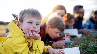 Imiona dla chłopców, które mogą rządzić w 2026 roku. Tak wskazała AI