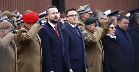 Porównali Kosiniaka-Kamysza z Hołownią. Zaskakujące wyniki sondażu