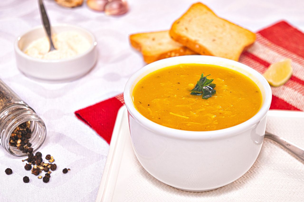 Guilt-free soup recipe with just 35 kcal per serving