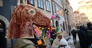 Warszawa: Wielkie kolędowanie. Kolorowy pochód przeszedł ulicami Starówki