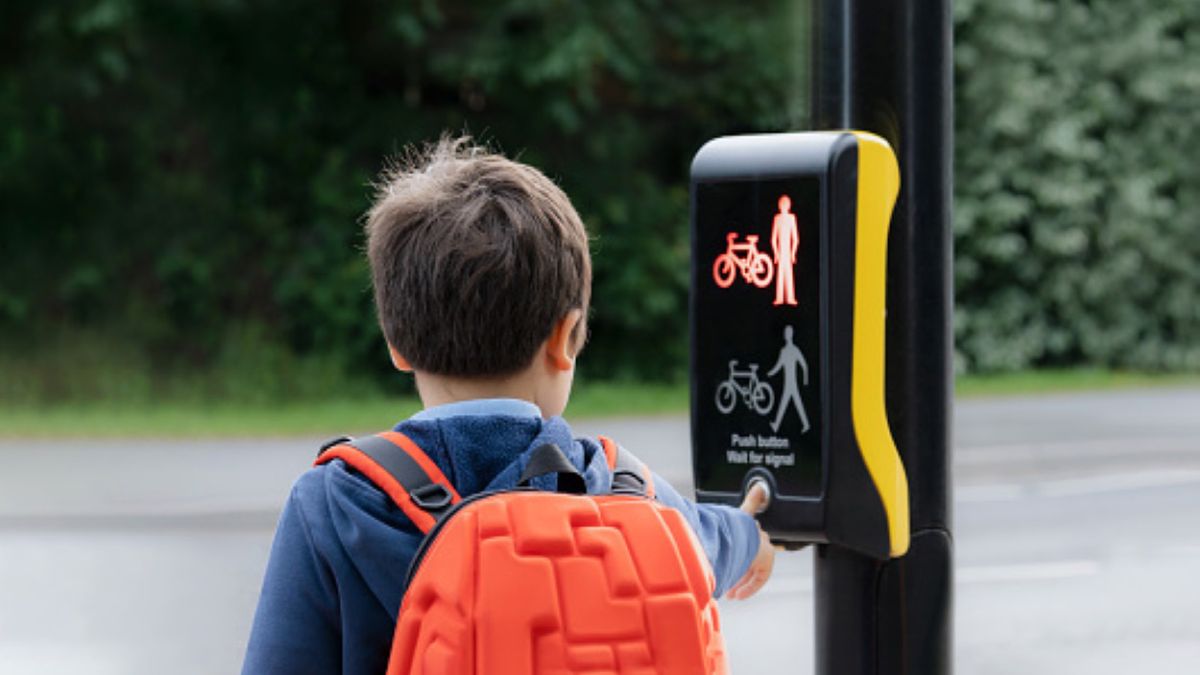 Uczeń został okrutnie potraktowany przez nauczycielkę. Gdy jego matka dowiedziała się o wszystkim, popłakała się