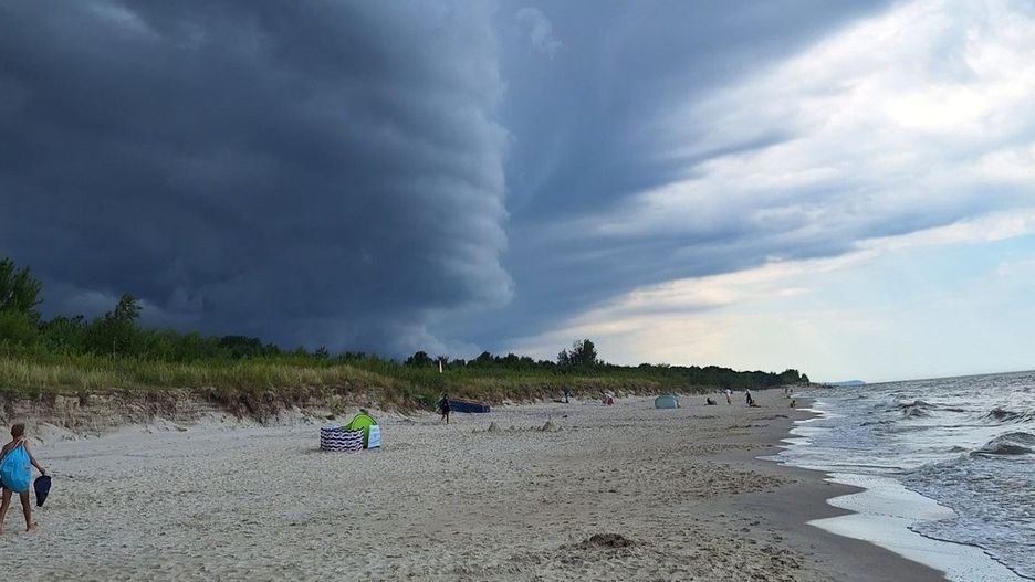 Wał szkwałowy nad Gdańskiem