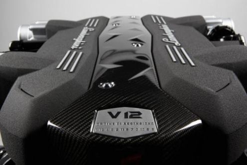 V12 od Lamborghini