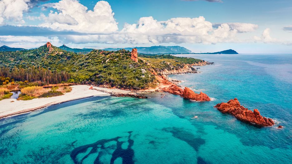 Za wywóz piasku, kamyków i muszelek z Sardynii można zapłacić surowe kary