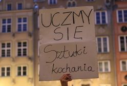 Odważni edukatorzy seksualni wkraczają do akcji. Najstarsza uczestniczka kursu miała 58 lat