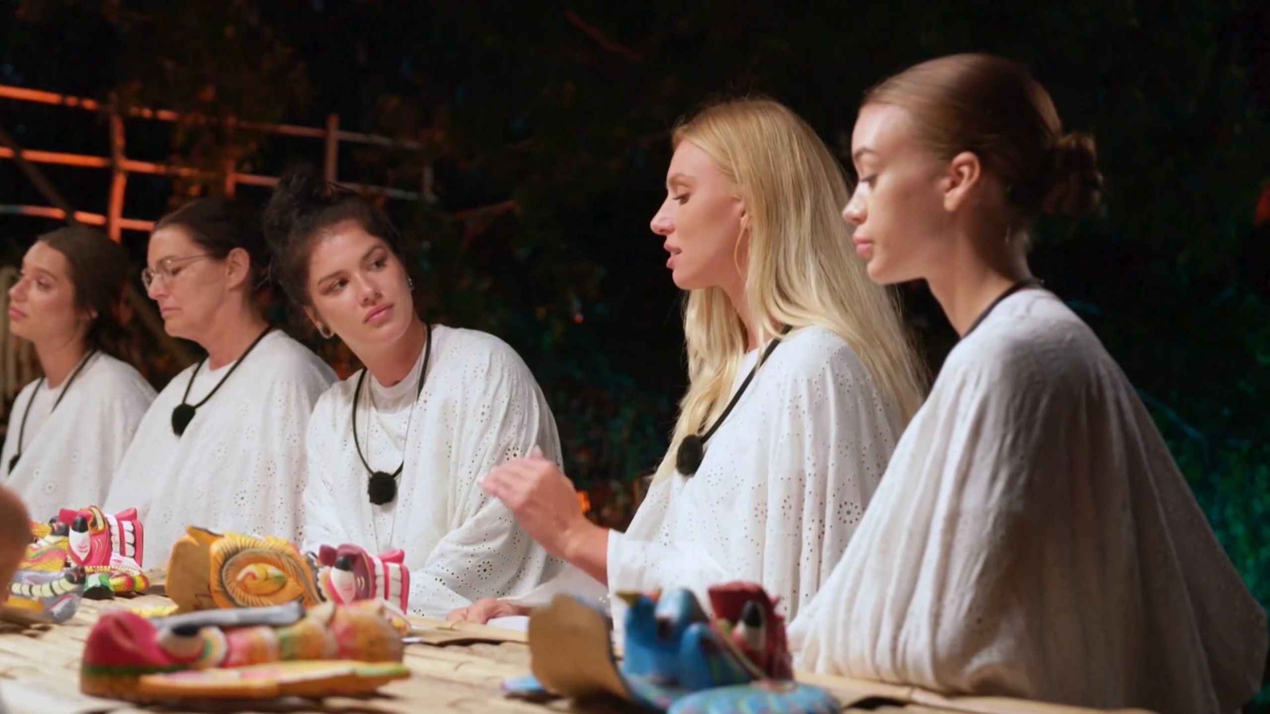 Dominika Rybak i Karolina Pajączkowska w "Królowej przetrwania"