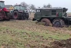 Traktory wróciły na front. Moment akcji z MAZ-537