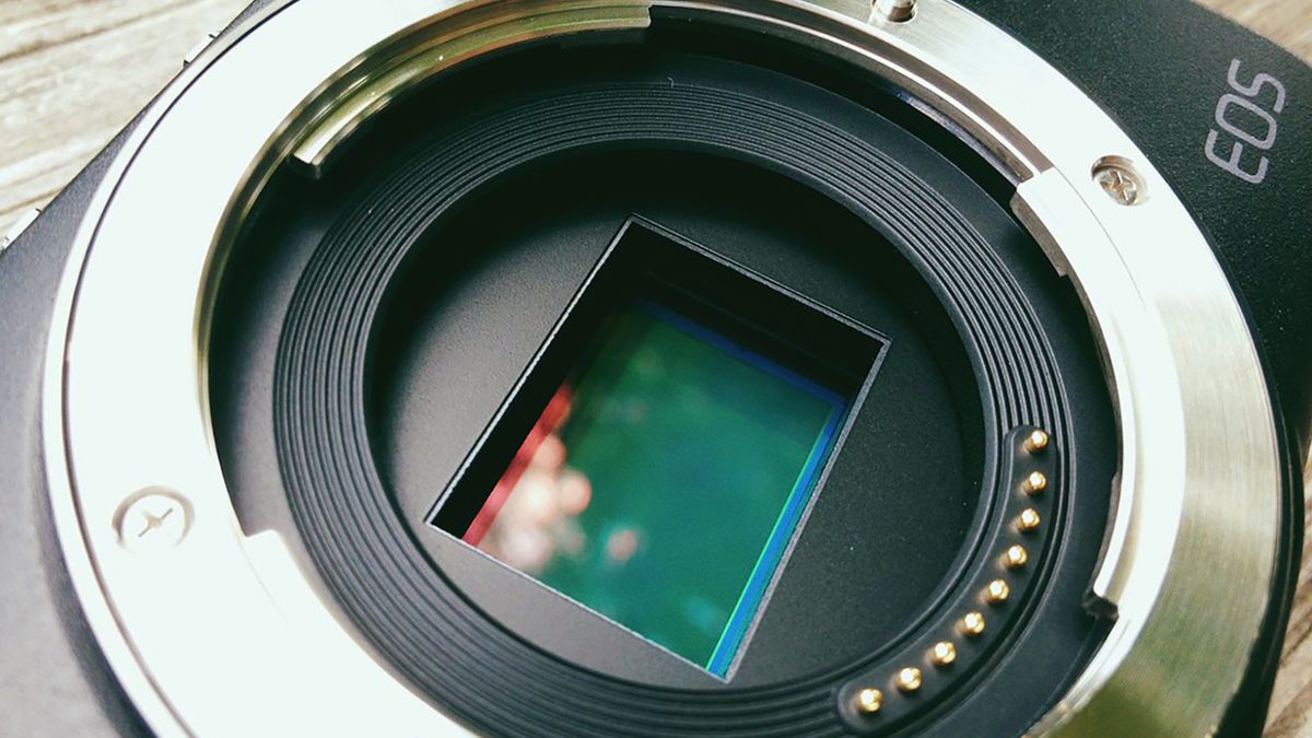 Canon patentuje 83-megapikselową matrycę. Kto da więcej? 1