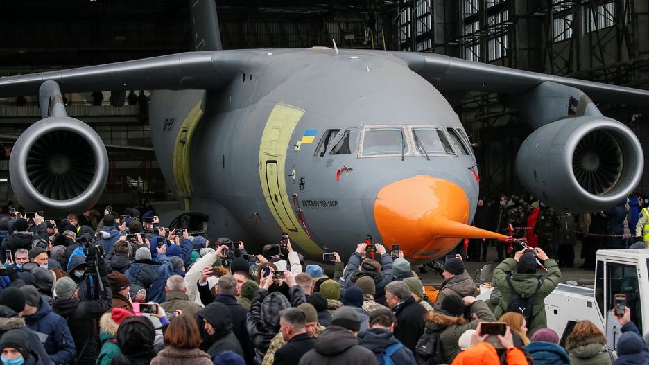 GLEB GARANICH / Reuters / Forum
defence, air transport, economy, business and finance
