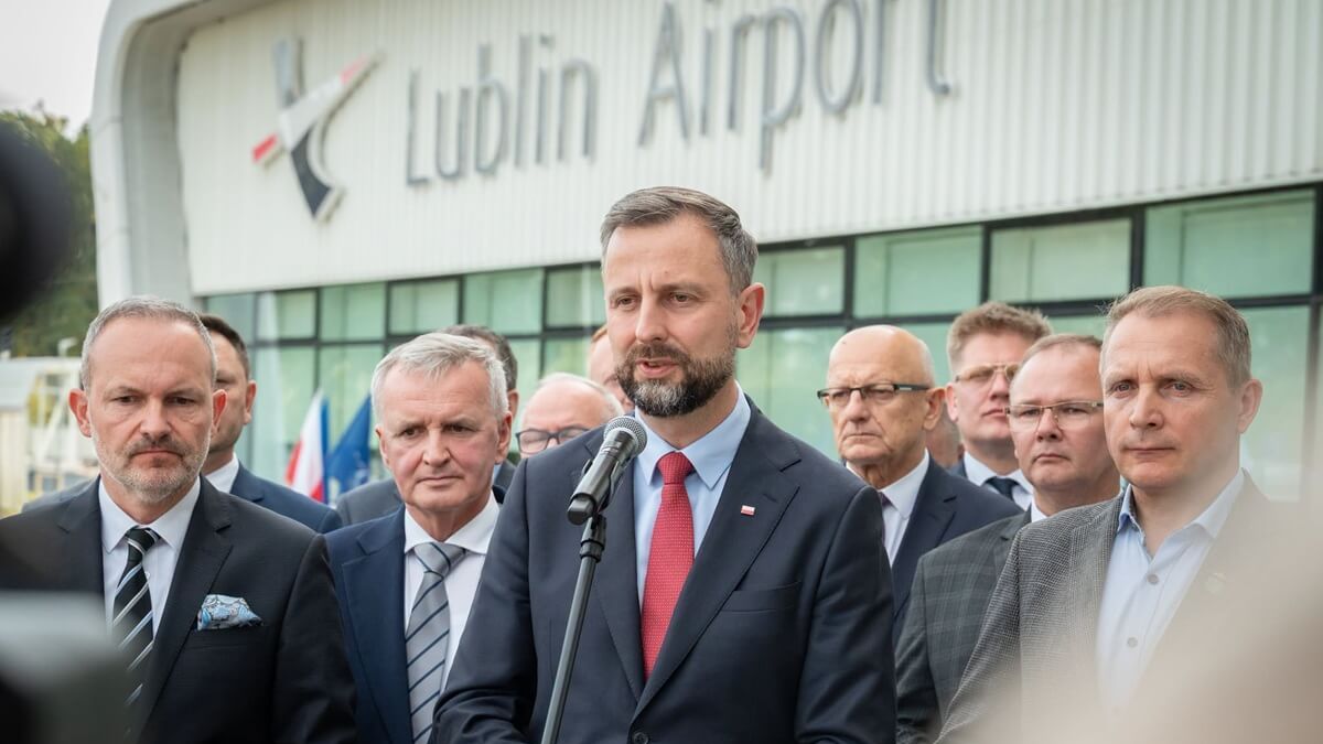 Wicepremier Władysław Kosiniak-Kamysz z wizytą w Porcie Lotniczym Lublin w Świdniku