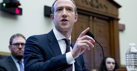 Mark Zuckerberg zgodził się na cenzurę Facebooka w Wietnamie