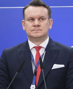 Wypłaty dla wojskowych. MON prostuje europosła PiS