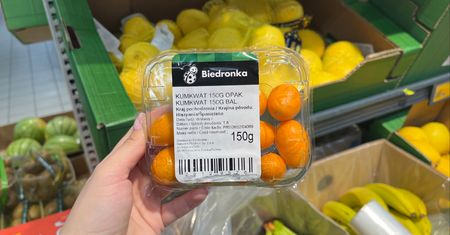 Nie mogłam minąć ich obojętnie w Biedronce. Kupiłam i przetestowałam nieznane mi smaki owoców