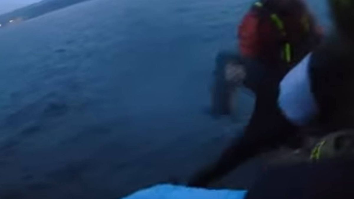 Policjanci z Gdyni uratowali tonącego mężczyznę