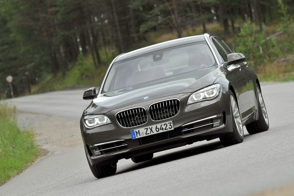 BMW serii 7 2013 (55)